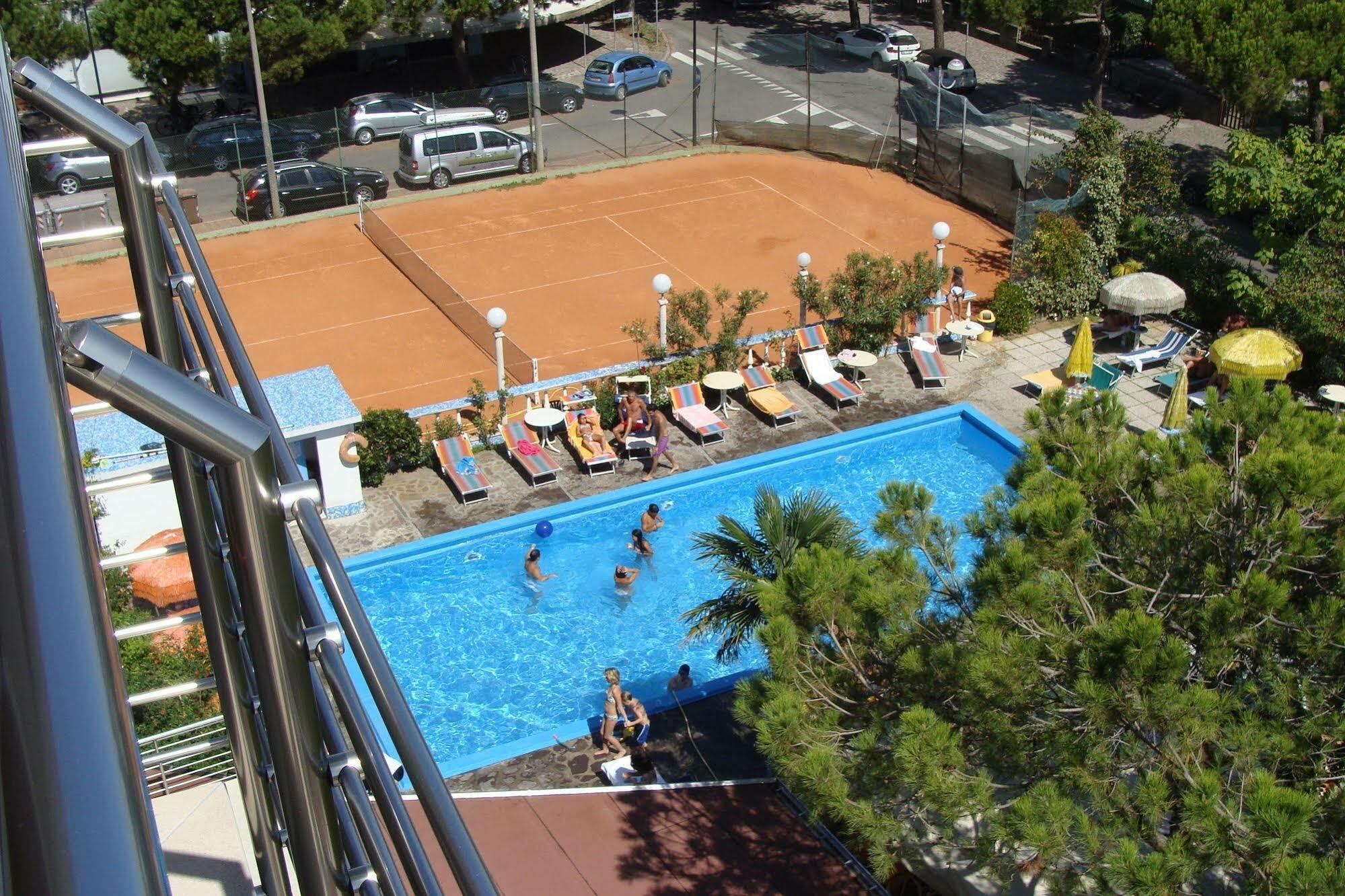 Hotel Franca ミラノ・マリッティマ エクステリア 写真